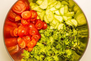 Taze sebze salatası, yakın plan.