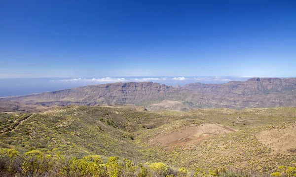 Gran Canaria, Haziran, görüntülemek Caldera de Tirajana arasında dağ silsilesi Amurga doğru