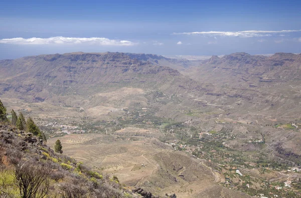 Gran Canaria, Haziran, Caldera de Tirajana manzaralı
