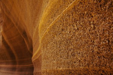 Gran Canaria, dağ geçidi Barranco de Las Temisas ve Aguimes arasında Vacas düz duvarlar,