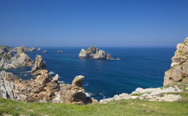 Cantabria, Costa Quebrada, Coast kırık, grup küçük adacıklar boyunca kıyı yatay Urros de Liencres denilen