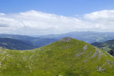 Monte Candina, çevre yolu hiking Cantabria, Liendo Belediyesi,