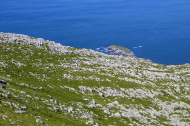 Cantabria, Liendo Belediyesi, karstik kaya oluşumları