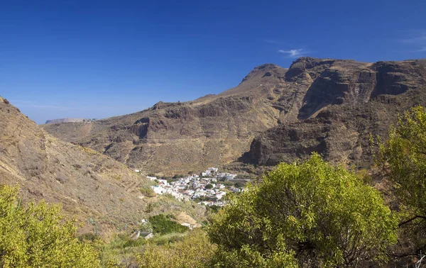 Gran Canaria, October, landscapes of valley of Agaete, hiking route San Pedro - Puerto de las Nieves, view across the valley