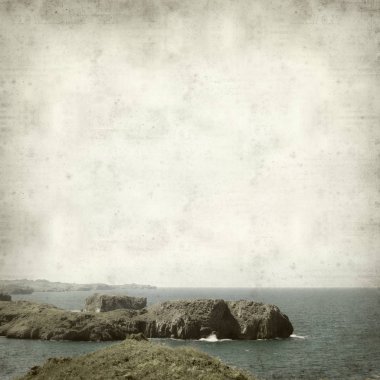 Asturias, İspanya kıyı manzara ile eski Kağıt arka plan dokulu