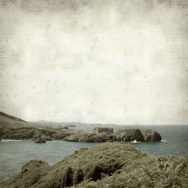 Asturias, İspanya kıyı manzara ile eski Kağıt arka plan dokulu