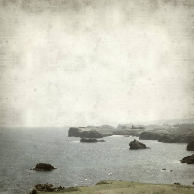 Asturias, İspanya kıyı manzara ile eski Kağıt arka plan dokulu