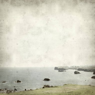 Asturias, İspanya kıyı manzara ile eski Kağıt arka plan dokulu