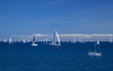 Las Palmas, İspanya - 25 Kasım: Yatlar Arc 2018 başlatmak işaretimi bekliyorlar, 