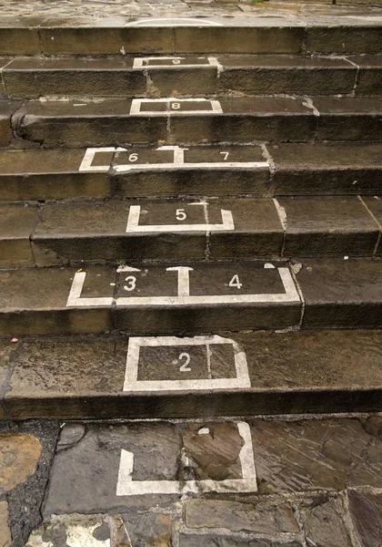 Bilbao Rainy Day October Unplayable Hopscotch Court Wet Street Steps — Stock Photo, Image