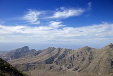 Gran Canaria, Ocak, yol La Ruta Del Cartero, Risco de Agaete ve La Aldea de San Nicolas, hem yeni hem de eski kıyı yollar görünür arasında postacı yolu hiking üzerinden Gösterim