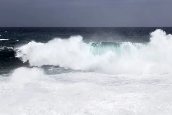 Fondo Natural Olas Marinas Espumosas Rompiendo Orillas Gran Canaria —  Fotos de Stock