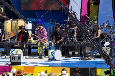 Carlinhos Brown performansı