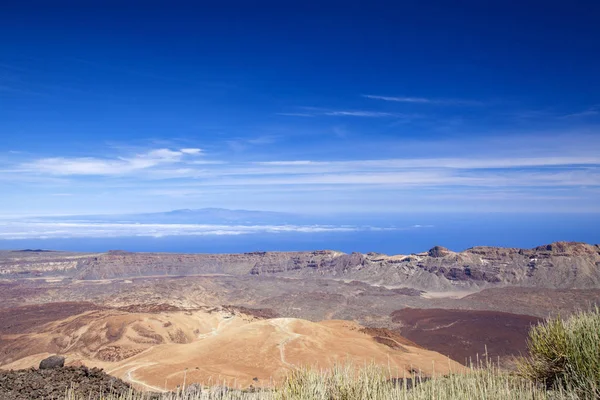 Tenerife, pohled z turistické stezky na vrchol — Stock fotografie