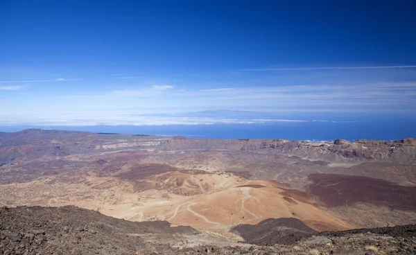 Tenerife, uitzicht vanaf wandelroute naar de top — Stockfoto