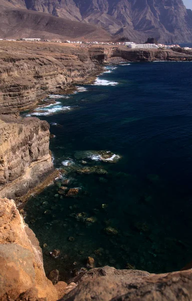 Gran Canaria Agaete市被严重侵蚀的海岸线 通往Playa Del Juncal海滩的道路 — 图库照片