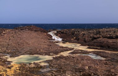 Galdar belediyesindeki Gran Kanarya Adaları 'nın kuzey batı kıyısında erozyona uğramış.