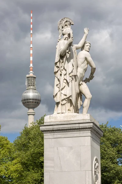 Berlin Allemagne Juillet 2018 Sculpture Sur Pont Palais Dans Centre — Photo