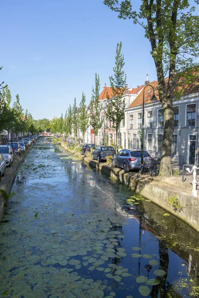 Delft Holandia Lipca 2018 Widok Ulicę Zabytkowym Centrum Delft — Zdjęcie stockowe