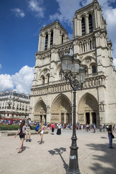 Paris France July 2018 Street Lamp Front Notre Dame Cathedral — Stock Photo, Image