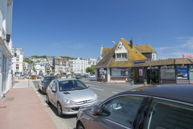 Trouville, Fransa - 05 Temmuz 2018: Trouville merkezi sokakta görünümünü