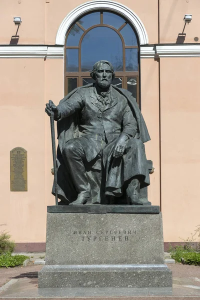 San Petersburgo Rusia Agosto 2018 Monumento Turgenev San Petersburgo Parque — Foto de Stock