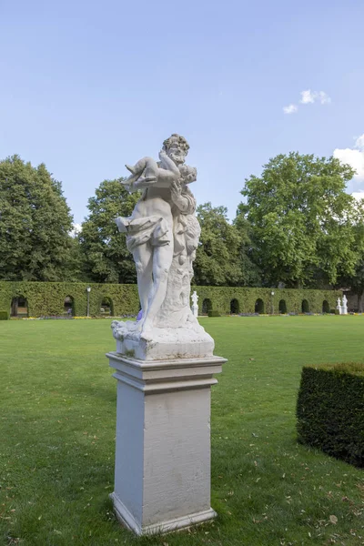 Trier Tyskland Juli 2018 Skulpturer Framför Palatset Kurfurste Den Centrala — Stockfoto