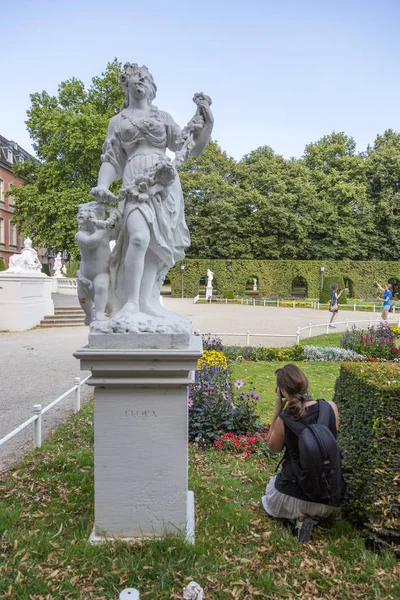 Trier Alemania Julio 2018 Esculturas Frente Palacio Príncipe Elector Centro — Foto de Stock