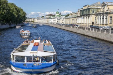 St. Petersburg, Rusya - 08 Ağustos 2018: St Petersburg Fontanka Nehri set of görünüm