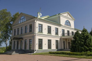 Strelna, St. Petersburg, Rusya Federasyonu - 09 Ağustos 2018: Gezi Bürosu 