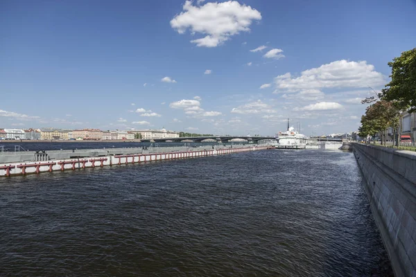 Petersburg Russia August 2018 View Pier Ships English Embankment Petersburg — Stock Photo, Image