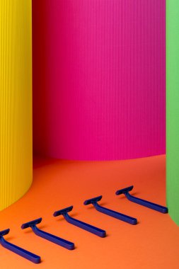 Soyut arkaplanda jilet mavisi. Dekorasyon için, metin tasarımı için, şablon için.