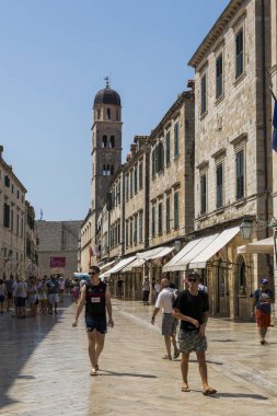 Dubrovnik, Hırvatistan-06 Ağustos 2017: Eski Kentin sokakları ve mimarisi