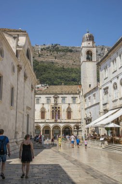 Dubrovnik, Hırvatistan-06 Ağustos 2017: Eski Kentin sokakları ve mimarisi