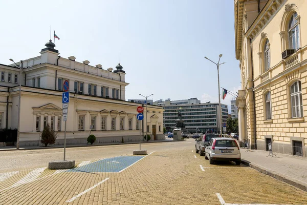 Sofia Bulgária Agosto 2017 Vista Monumento Czar Libertador Edifício Parlamento — Fotografia de Stock