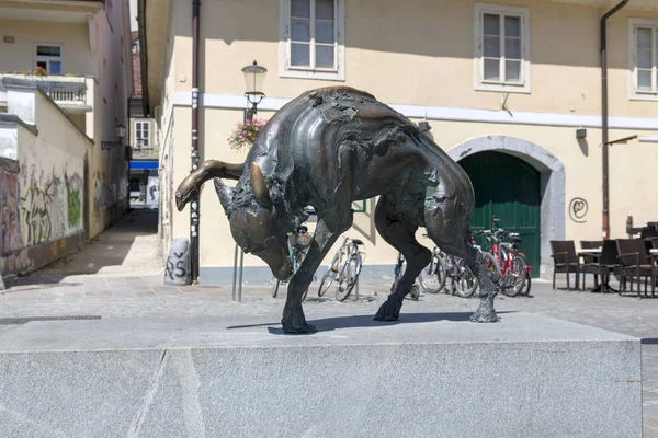 Ljubljana Slovenia August 2019 Modern Sculpture Fabulous Creature Street Center — Stock Photo, Image