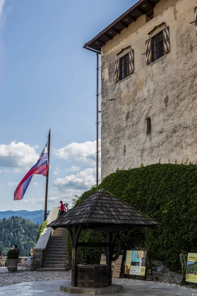 Bled Slovenië Augustus 2019 Muren Van Een Oud Kasteel Aan — Stockfoto