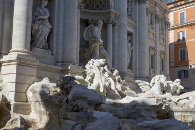 Roma, İtalya - 16 Ağustos 2019: Trevi Çeşmesi Manzarası - Roma'nın en büyük çeşmesi.