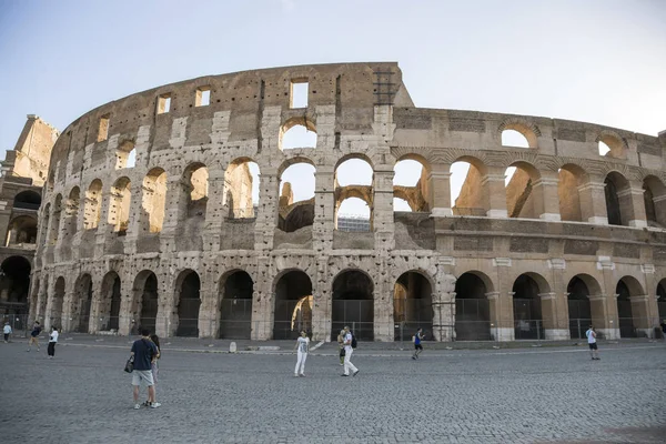 ローマ イタリア 8月17 2019 コロッセオの壁の断片 円形劇場 古代ローマの建築記念碑 — ストック写真