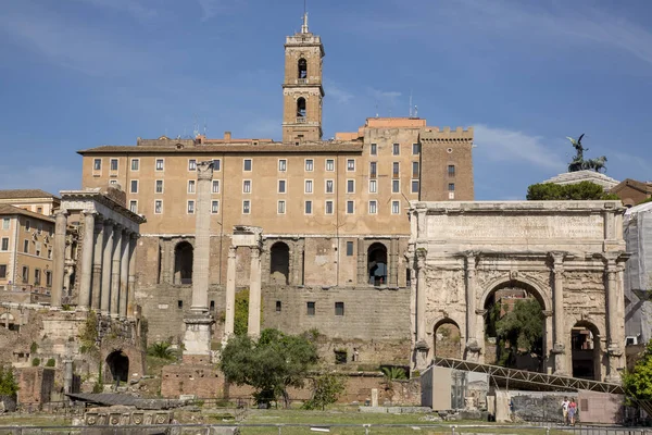 Róma Olaszország 2019 Augusztus Római Fórum Ősi Struktúráinak Megtekintése — Stock Fotó
