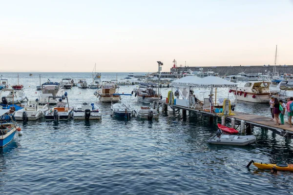 Амальфи Италия Августа 2019 Года Лодка Набережной Амальфи Италии — стоковое фото