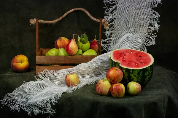 Stillleben Mit Reifen Früchten Und Wassermelone — Stockfoto