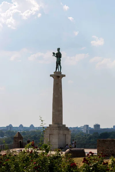 Belgrado Serbia Julio 2017 Monumento Ganador Territorio Fortaleza Belgrado —  Fotos de Stock