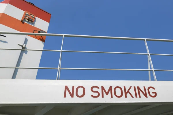 Inscription Anglais Non Fumeur Bord Ferry Dans Baie Kotor Monténégro — Photo