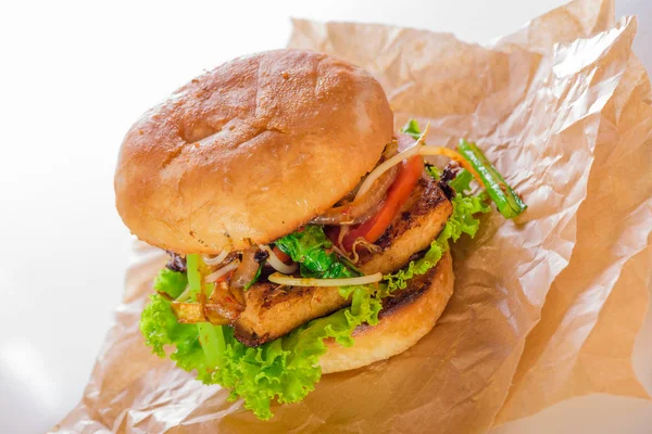 Burger Пряні Тофу Смажений Азіатському Стилі Білому Тлі — стокове фото