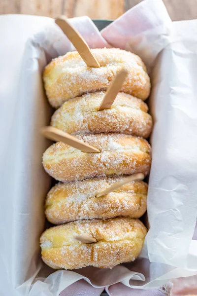 Beignets Frais Faits Maison Sur Table Bois — Photo