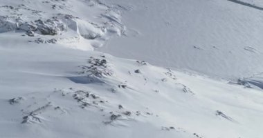 Antarktika kış kar dağ havadan görünümü