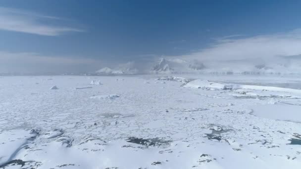 Antarctique côte nature montagne paysage aérien 