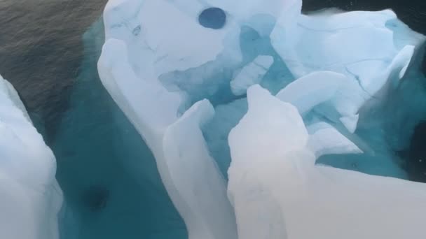 Effets Fonte Des Glaces Sur Iceberg Creux Vue Aérienne Drone — Video