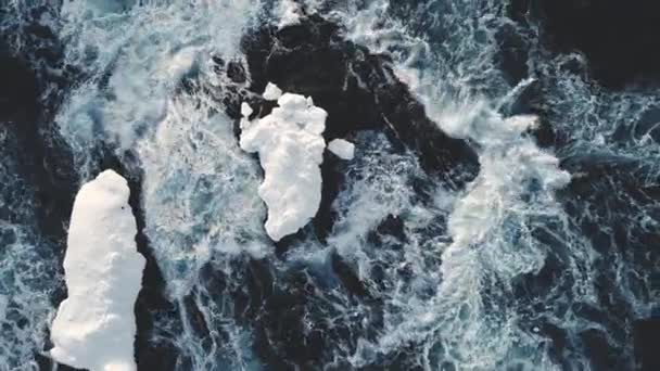 Majestic Antarktis havs vatten surfa flygvy — Stockvideo
